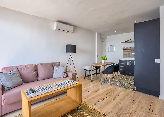 Sur Perla 6 - 2 פואנגירולה